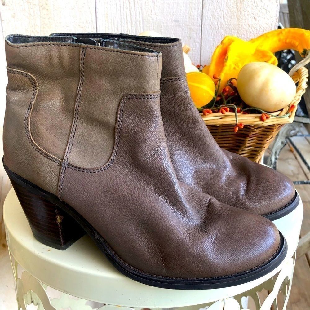 Seychelles Brown Leather Ankle Booties Heel